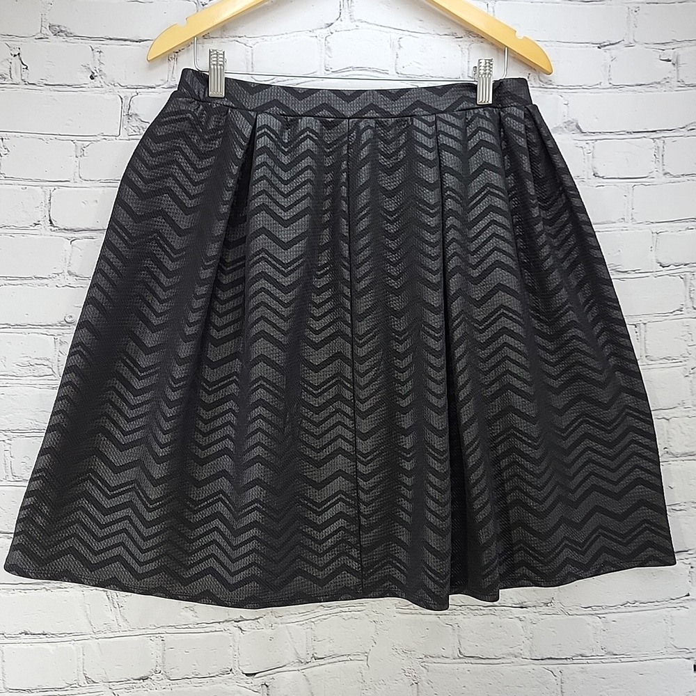 GNW Great Northwest Skirt Womens sz L Large Short Black Skater‎ Full